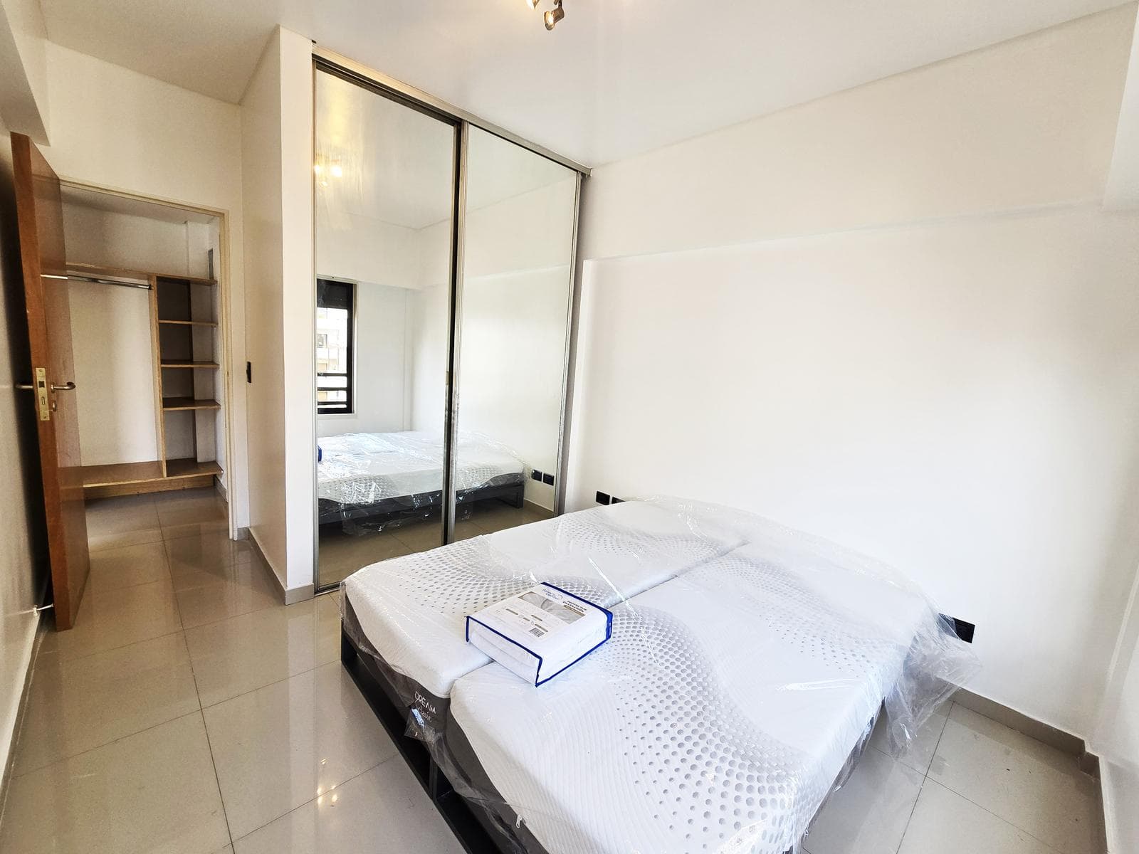 Two-room apartment for rent in Cañitas with a terrace-style balcony