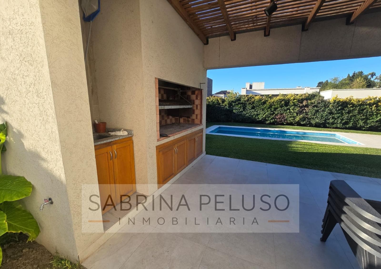HOUSE FOR SALE IN PRADOS DEL OESTE I – 4 ROOMS WITH POOL – FINANCING AVAILABLE