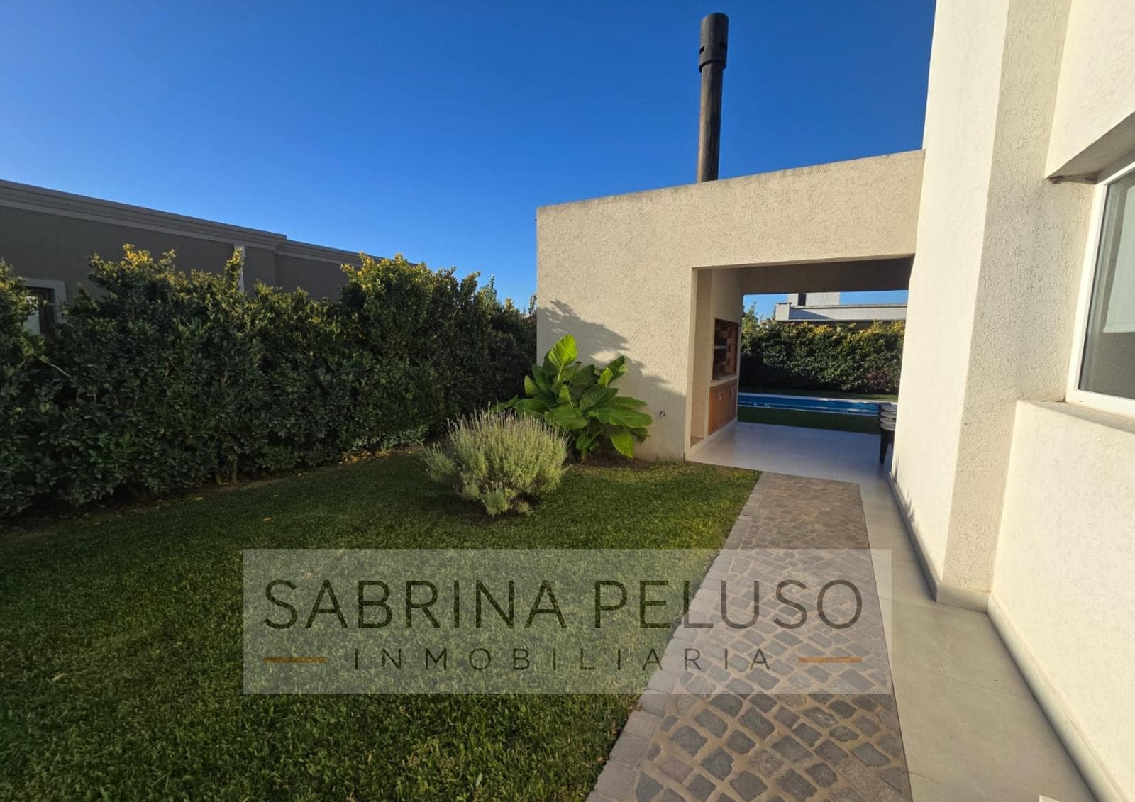 HOUSE FOR SALE IN PRADOS DEL OESTE I – 4 ROOMS WITH POOL – FINANCING AVAILABLE