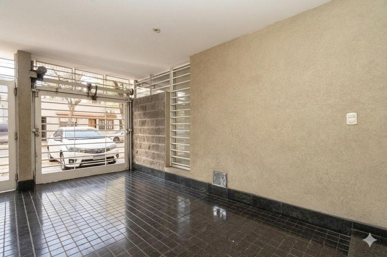 Triplex for Sale in Chacarita