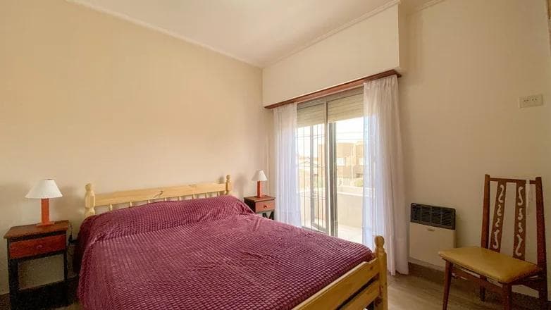 Casa 4 ambientes y terreno en punta mogotes
