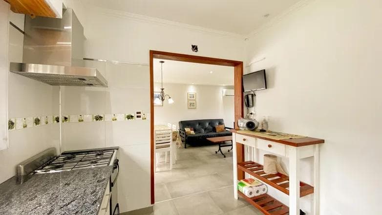 Casa 4 ambientes y terreno en punta mogotes