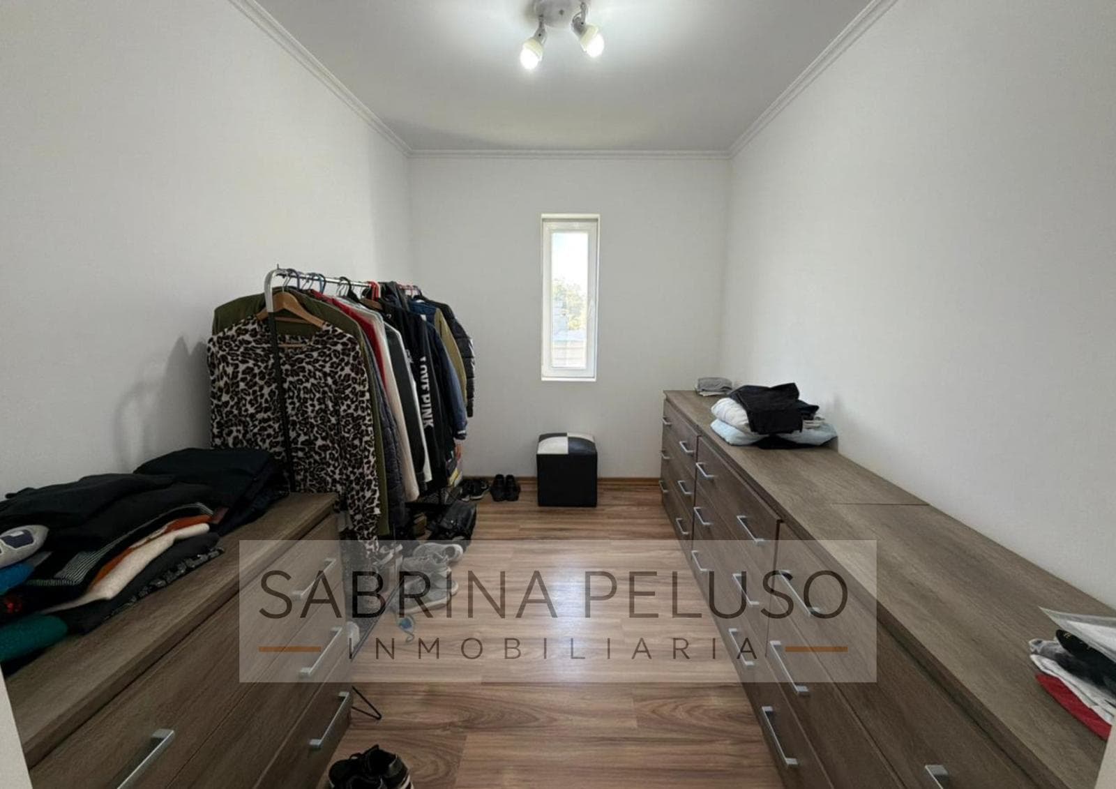 House for Sale in Prados del Oeste: 6 Rooms, Pool, Double-Height Ceiling, Financing Available