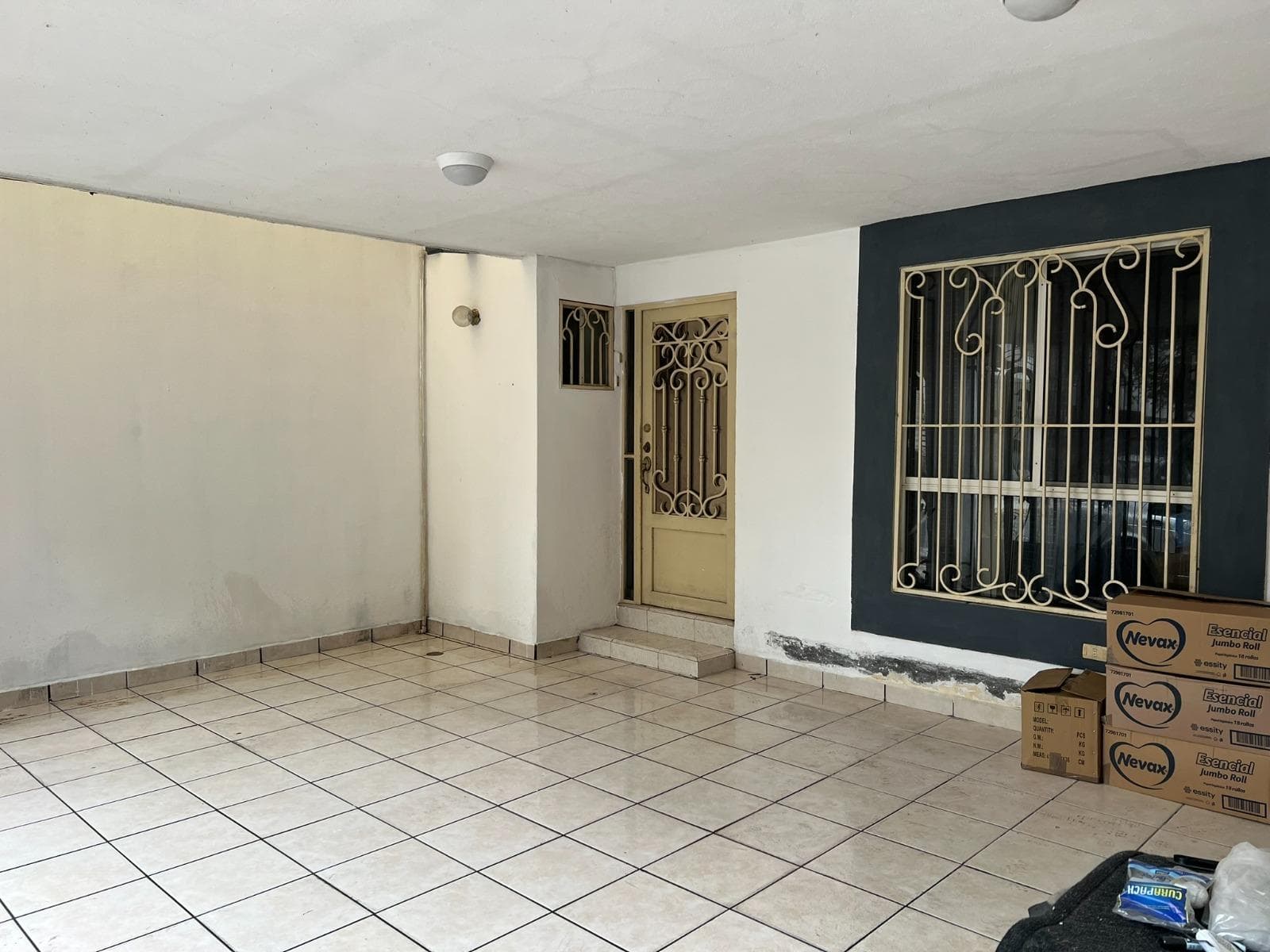 HOUSE FOR SALE IN CIMA DE LAS CUMBRES