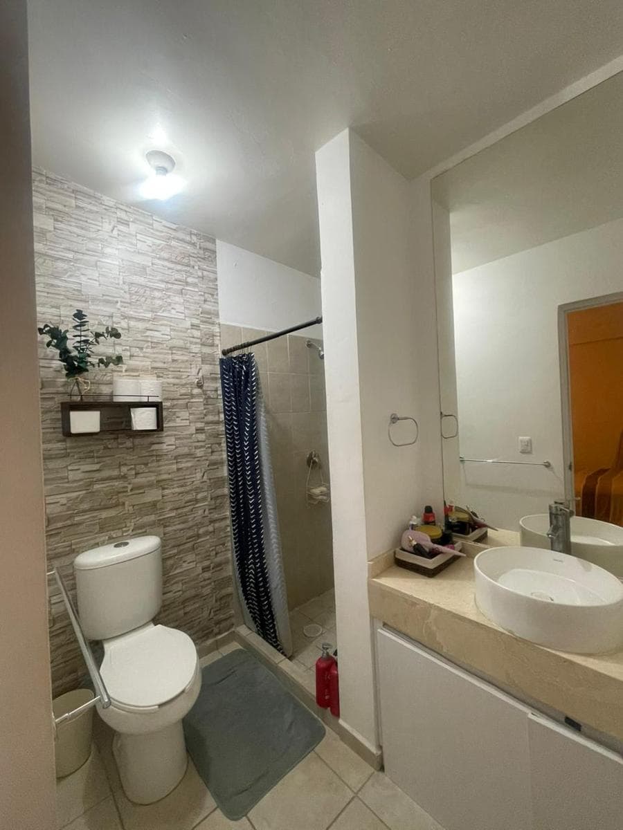 Apartment: GREAT OPPORTUNITY—APARTMENT FOR SALE IN PASEOS DEL BOSQUE, CORREGIDORA, QUERÉTARO