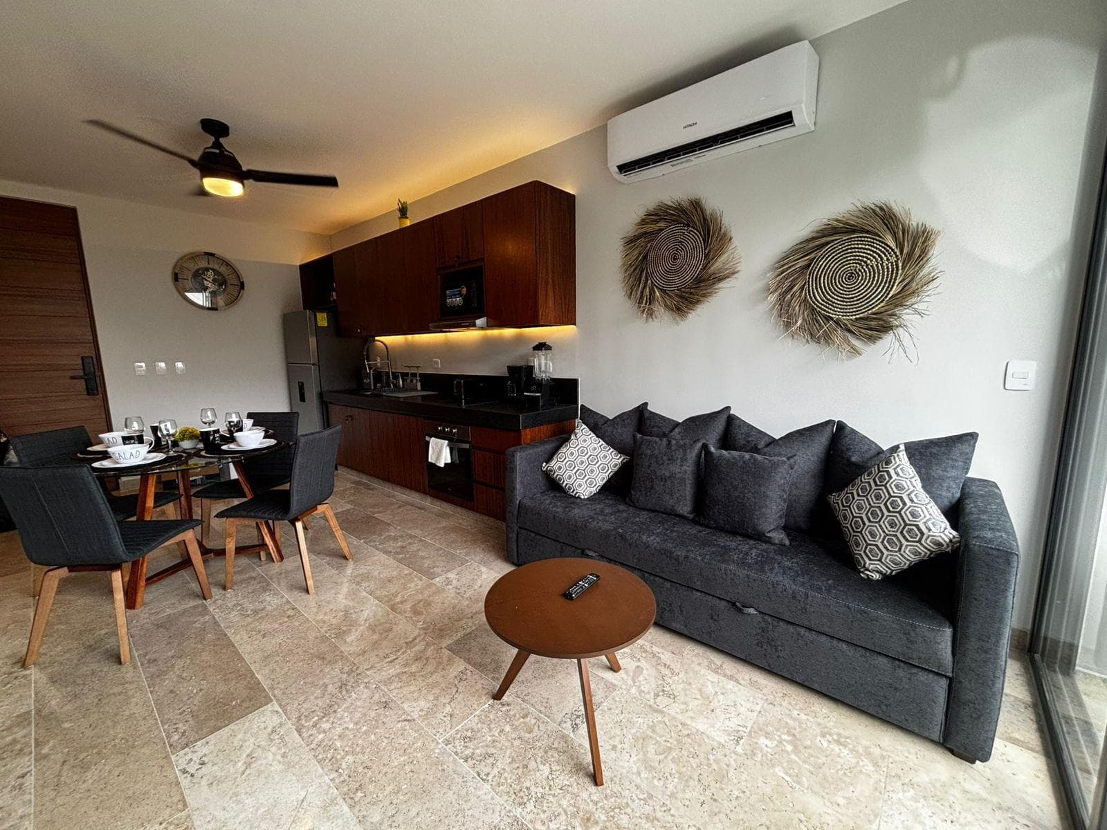 1-bedroom apartment, furnished and fully equipped, just a few steps from 5th Avenue