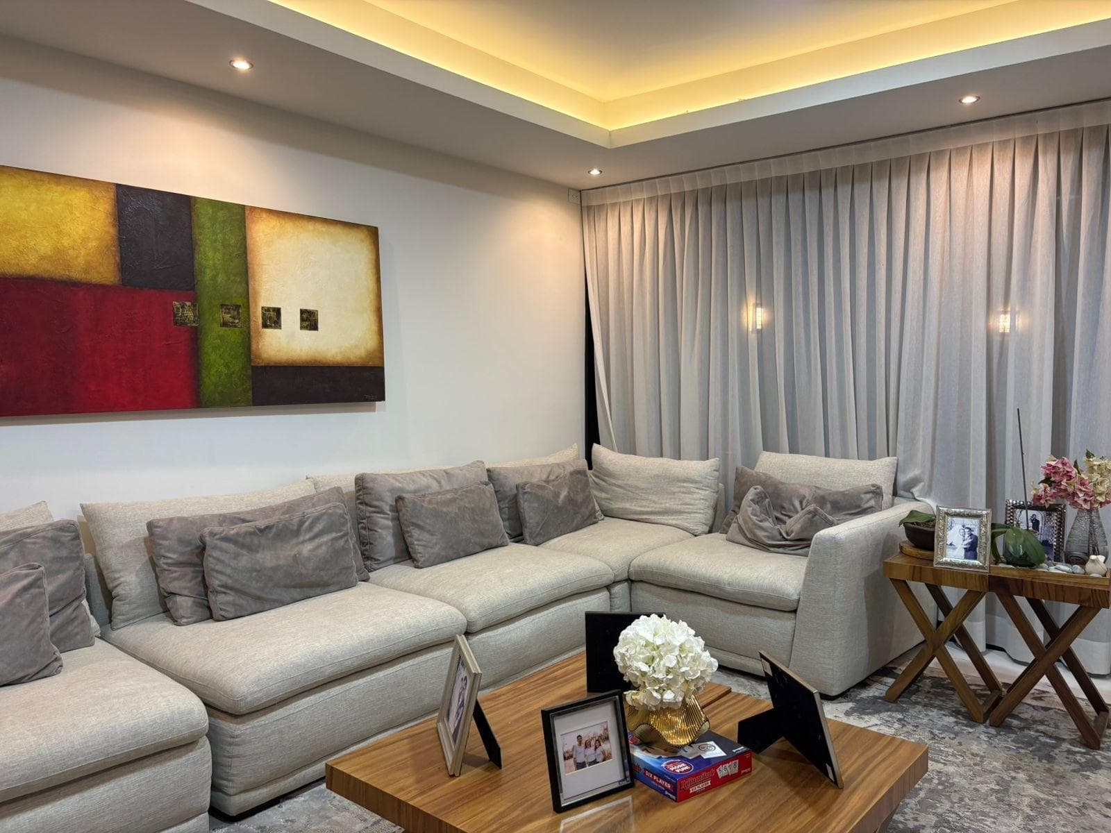 HOUSE FOR SALE IN EL BARRO, SANTIAGO