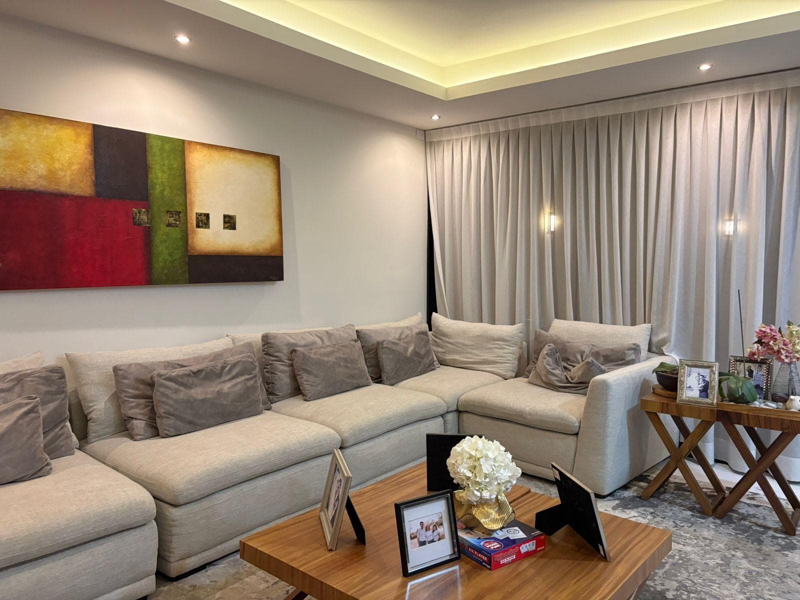 HOUSE FOR SALE IN EL BARRO, SANTIAGO
