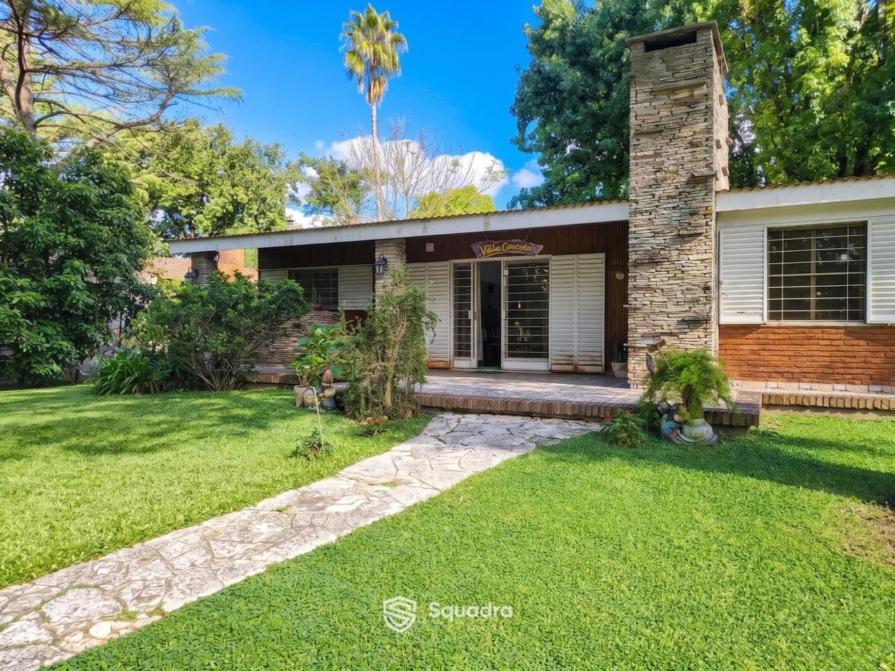 FOR SALE | TRADE - 2-bedroom house with pool - Funes.