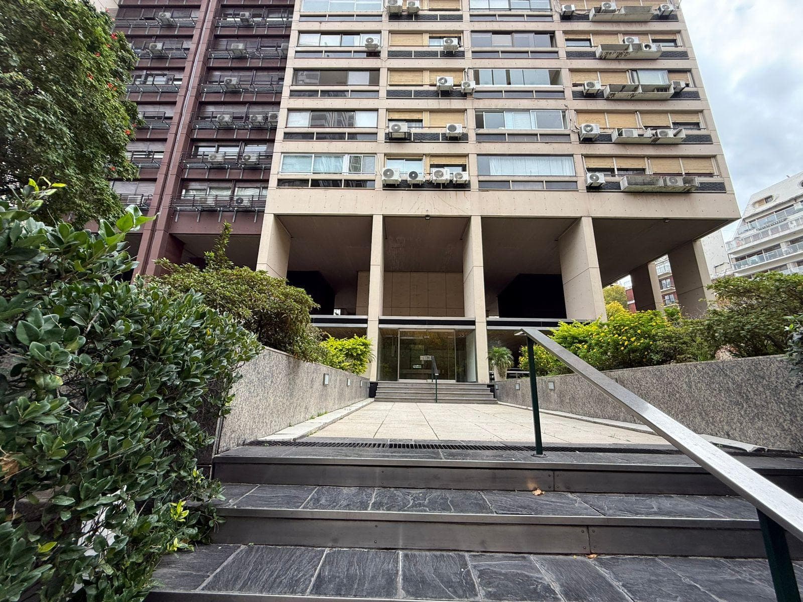 3-Room Apartment for Rent in Palermo with Dedicated Parking Space - Full Amenities