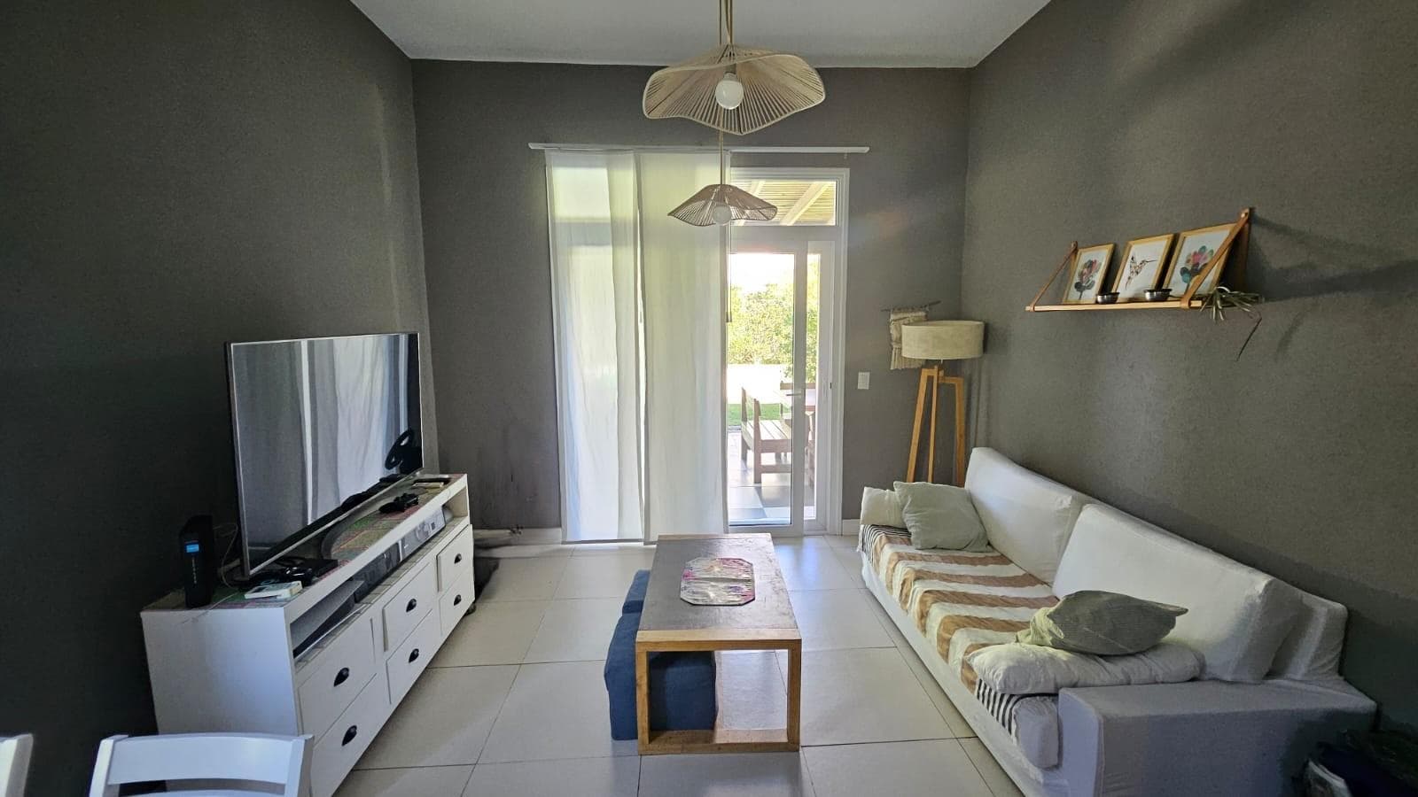 House in a residential neighborhood with an unbeatable location in Barbarita, Bancalari