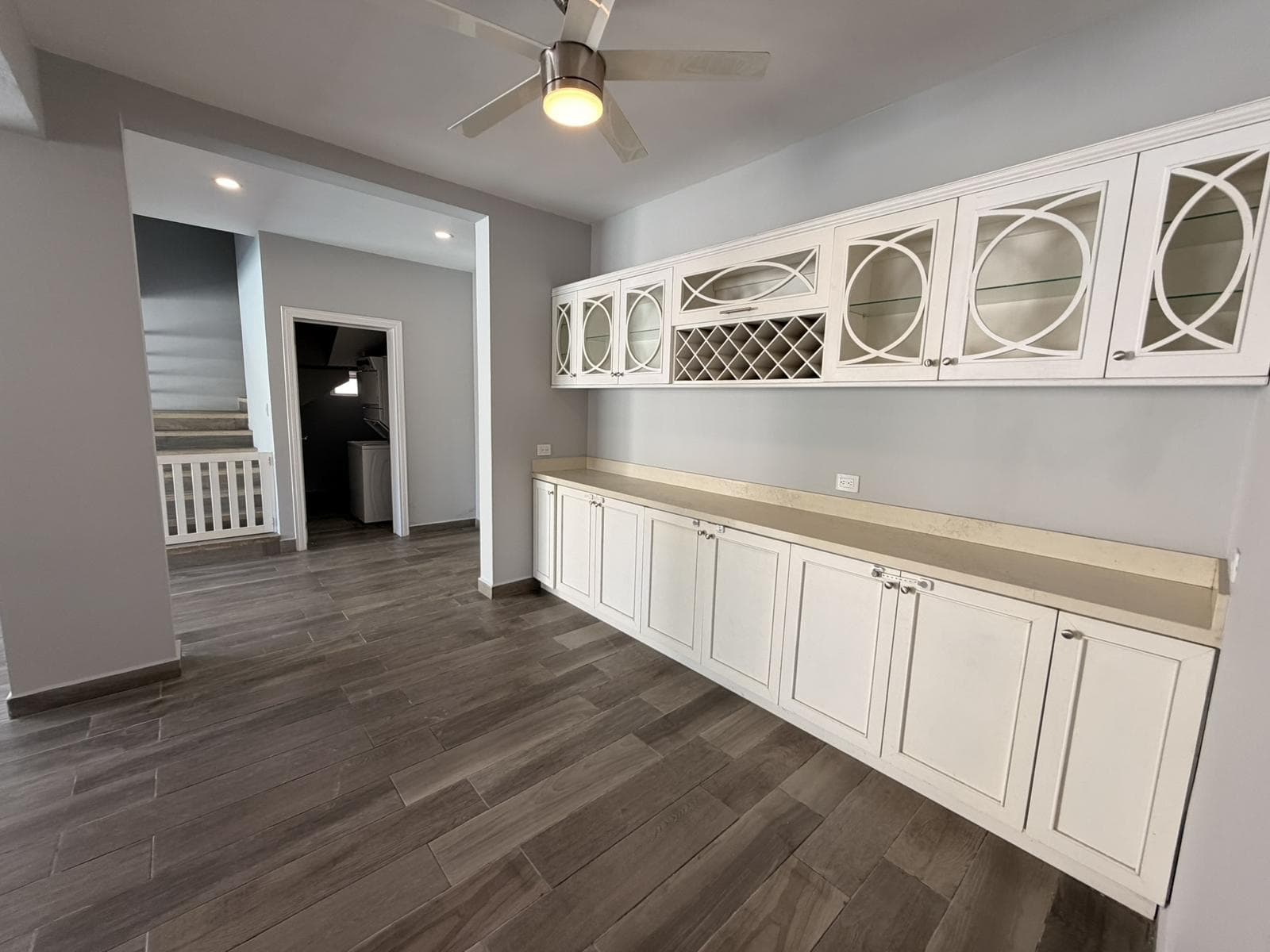 5-Bedroom House with a Rooftop, Pool, and Solar Panels in Bosques de Bambú Catario