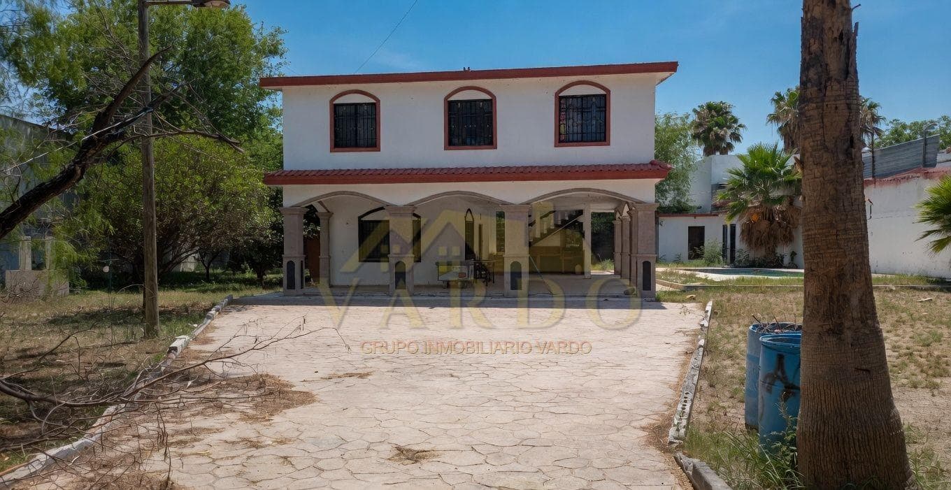 Country House with Pool for Sale. Cienega de Flores, Nuevo León