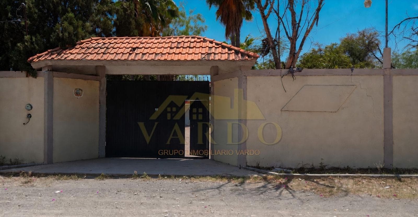 Country House with Pool for Sale. Cienega de Flores, Nuevo León
