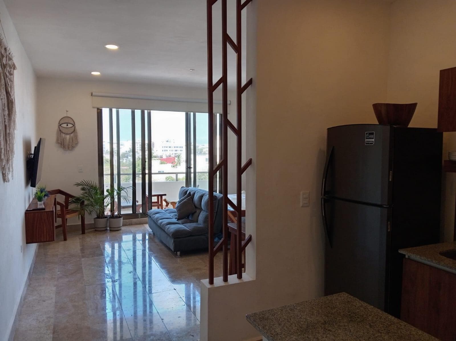 APARTMENT FOR RENT JUST A FEW STEPS FROM 5TH AVENUE