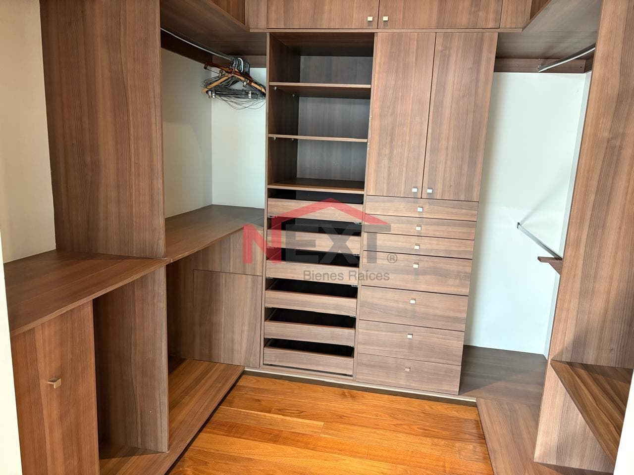 APARTMENT FOR RENT IN SKY PITIC