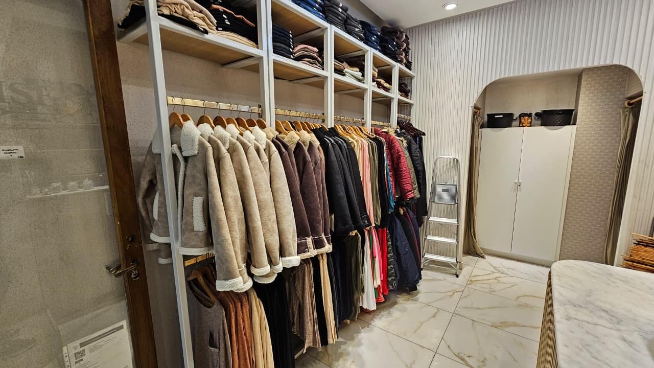 FOR SALE: Local Clothing Store - Downtown, Rosario