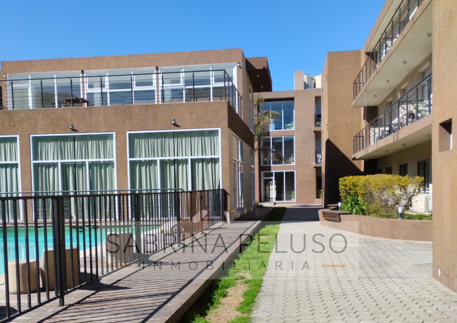 3-Room Apartment for Sale with Financing Available, 2 Bedrooms