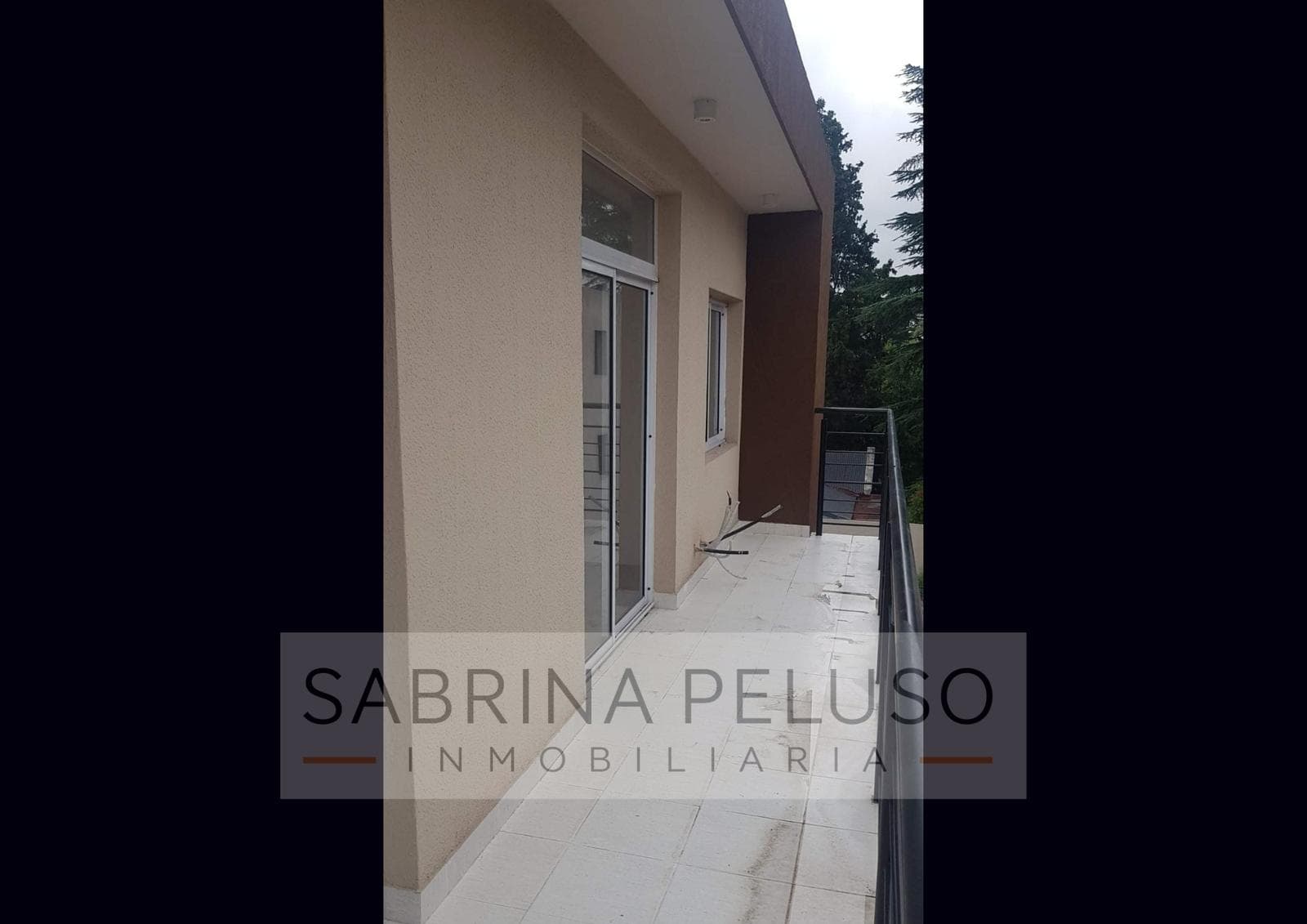 3-Room Apartment for Sale with Financing Available, 2 Bedrooms