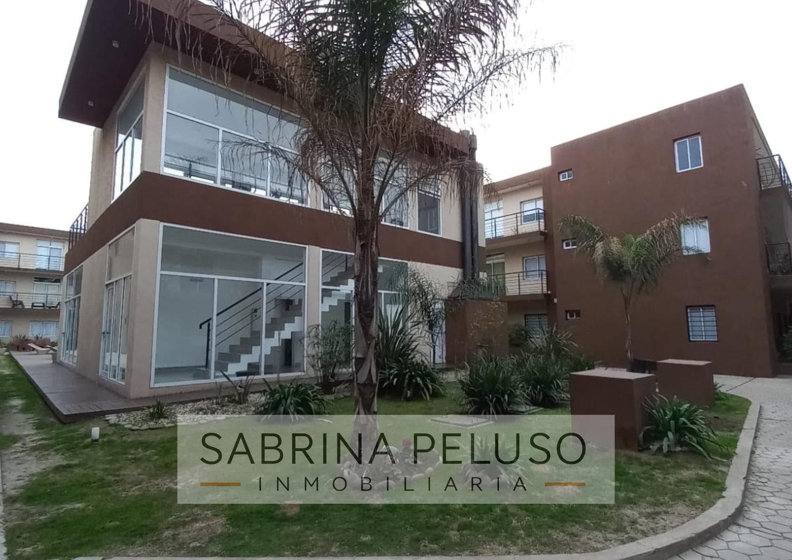3-Room Apartment for Sale with Financing Available, 2 Bedrooms
