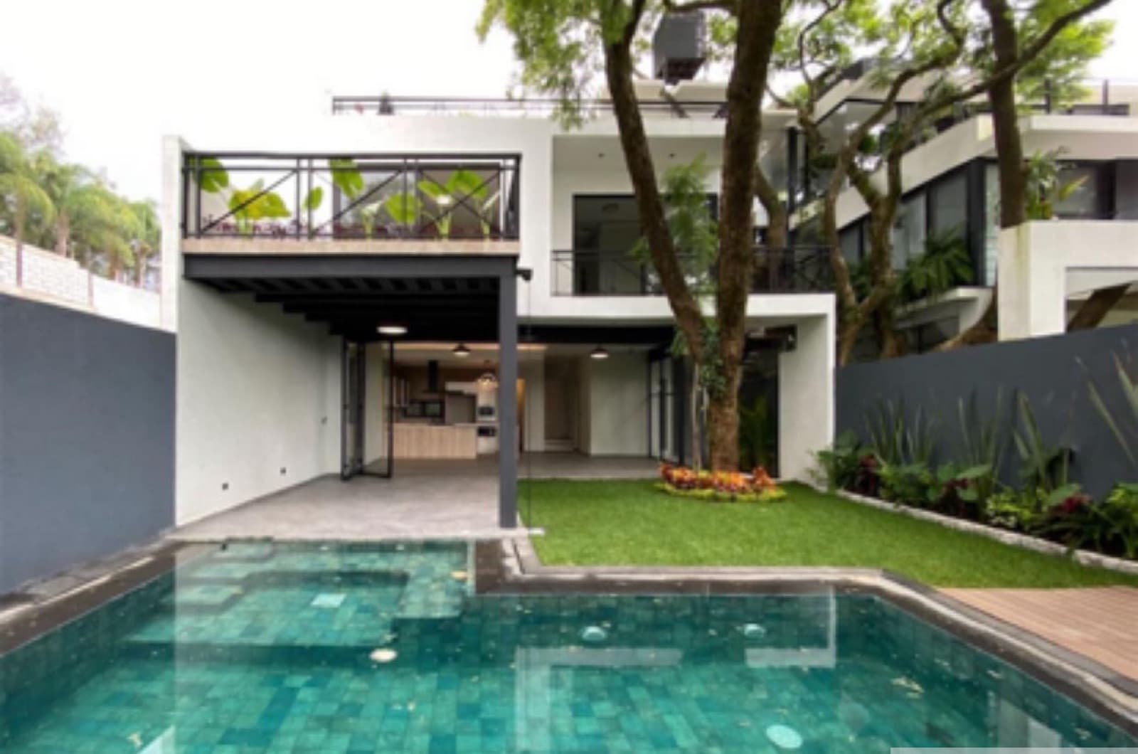 Home - Cerritos