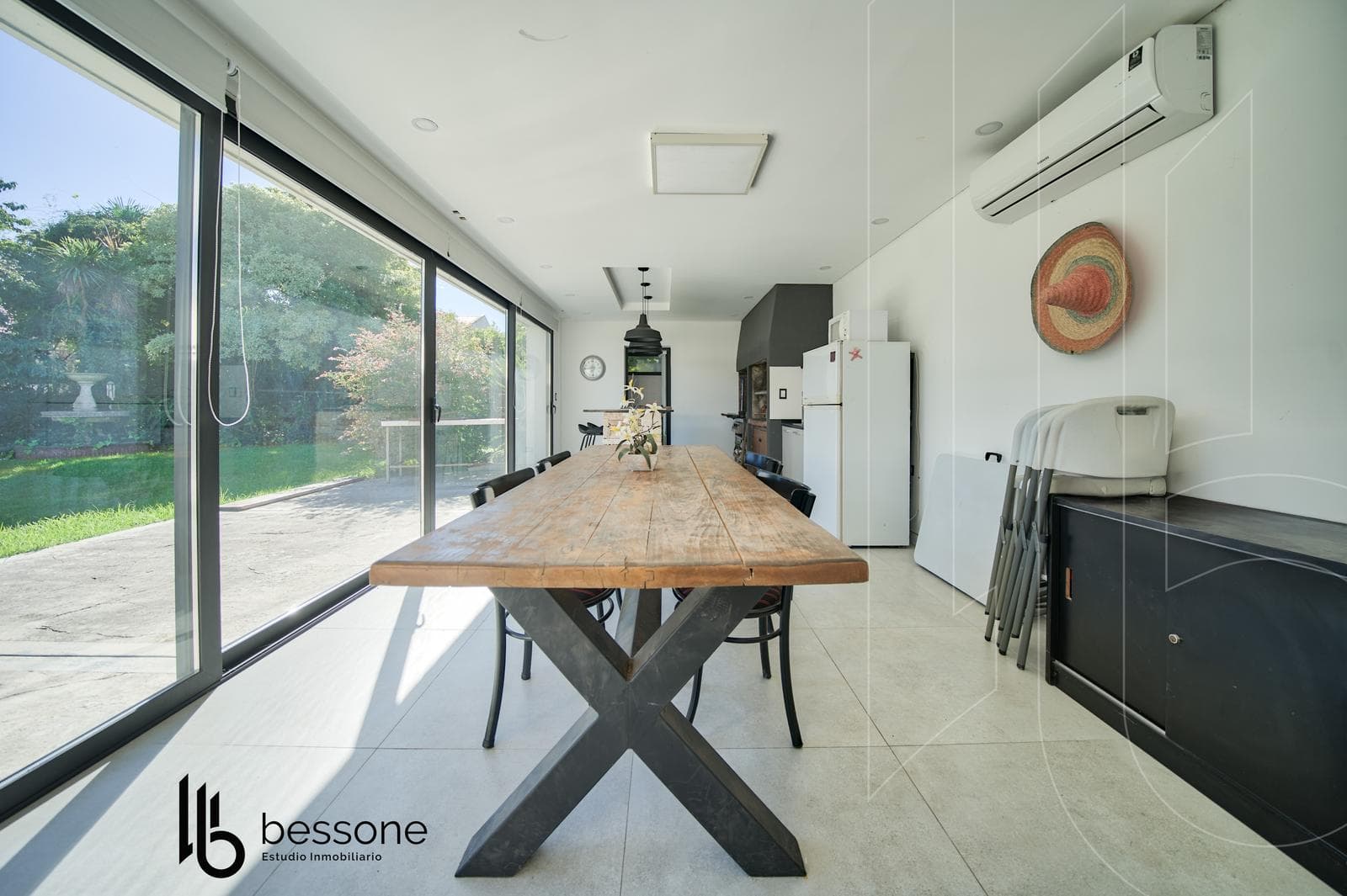 Residencia de Diseño Moderno en Parque Luro