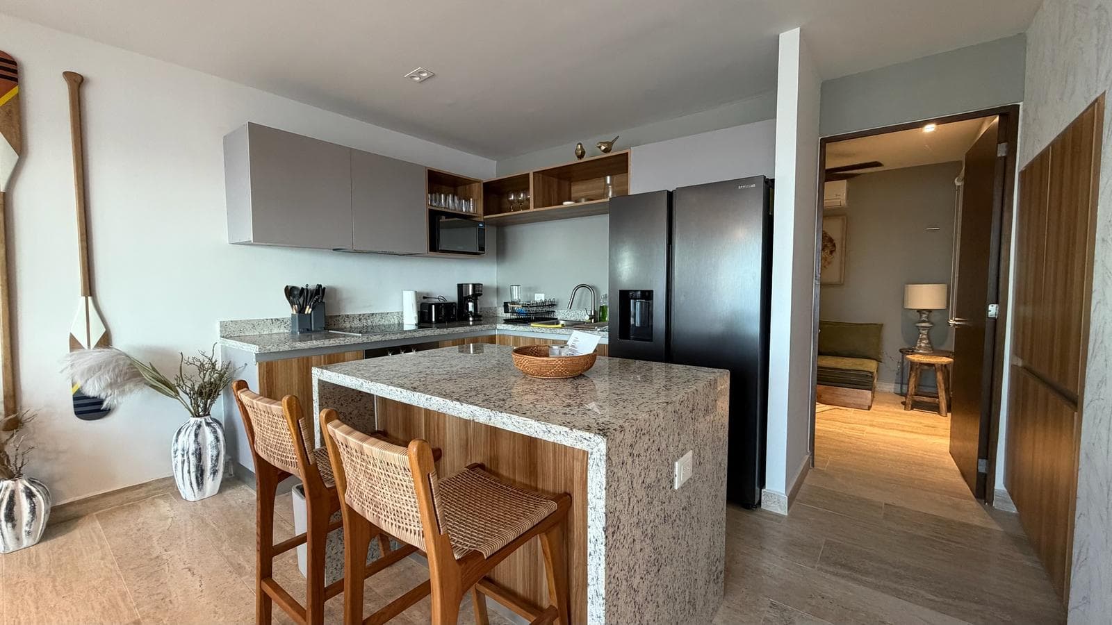 Beachfront apartment for sale (furnished)* in Yucalpetén