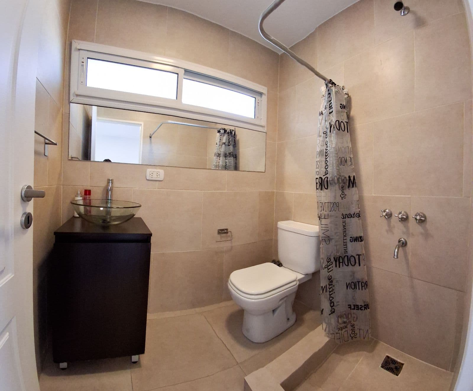House for Sale in the Vistas Neighborhood, Puertos del Lago Escobar. 3 Bedrooms, Office, Pool. Northern Greater Buenos Aires