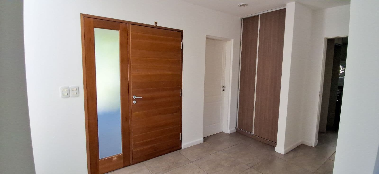 House for Sale in the Vistas Neighborhood, Puertos del Lago Escobar. 3 Bedrooms, Office, Pool. Northern Greater Buenos Aires