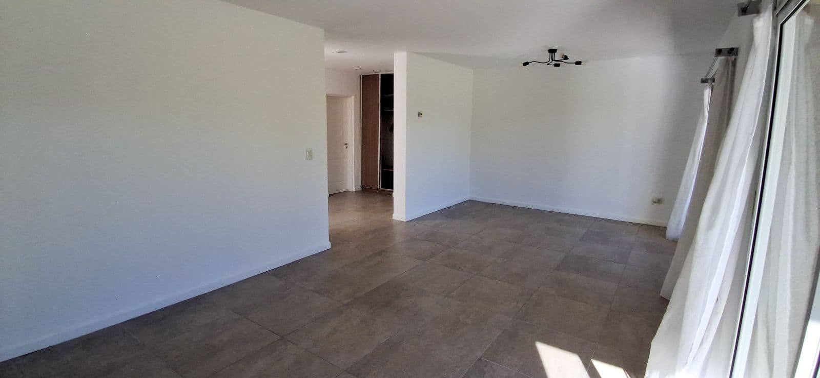 House for Sale in the Vistas Neighborhood, Puertos del Lago Escobar. 3 Bedrooms, Office, Pool. Northern Greater Buenos Aires