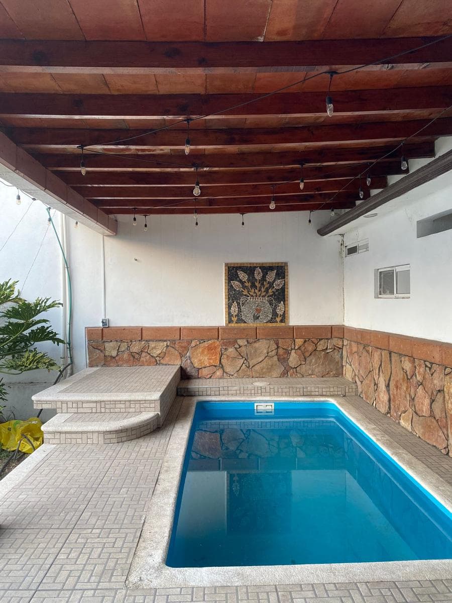 Vacation Home in Cuautla, 740 m², with Pool and Garden