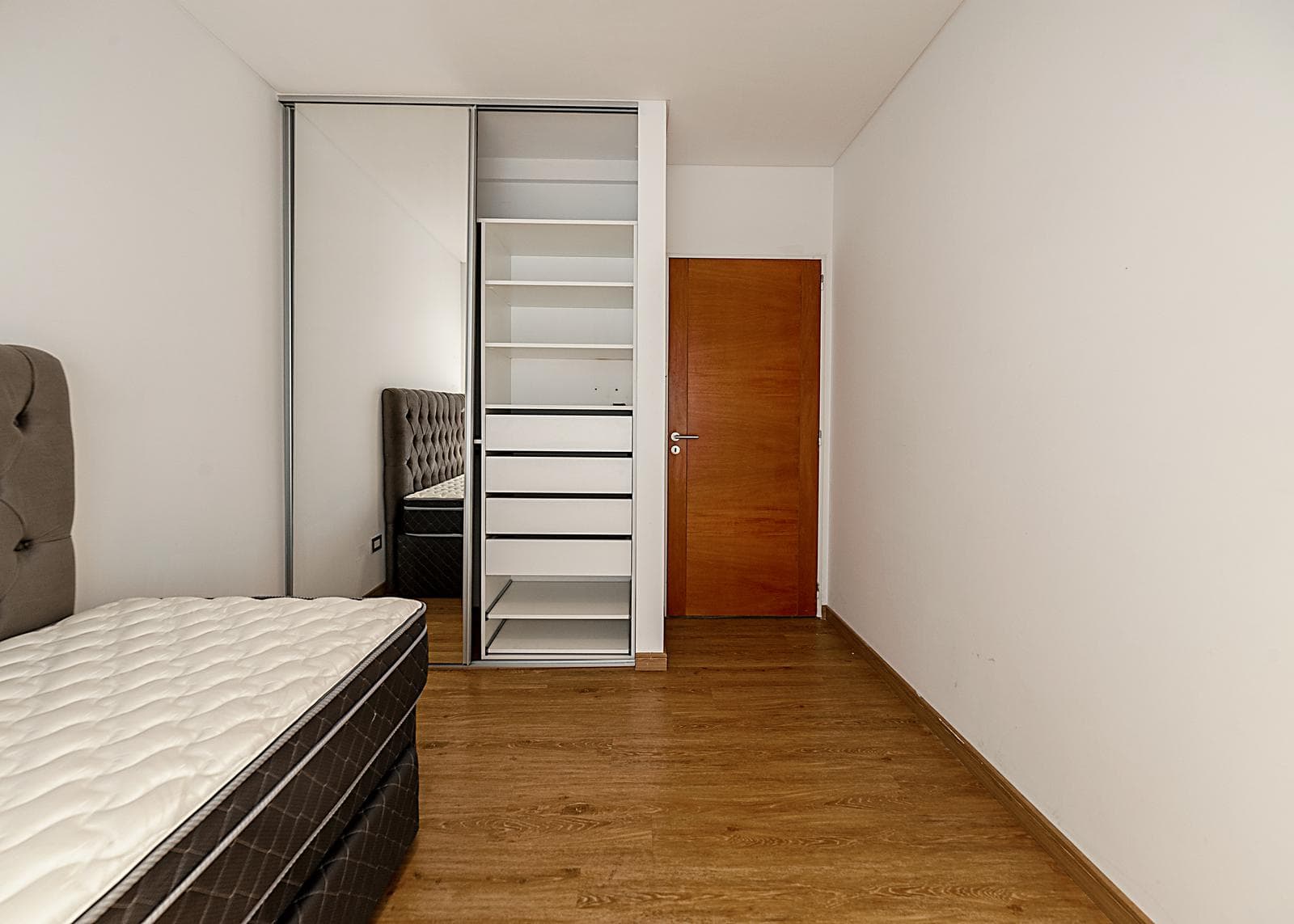 4-room apartment for sale in Belgrano, with a garage and a terrace balcony with a grill.