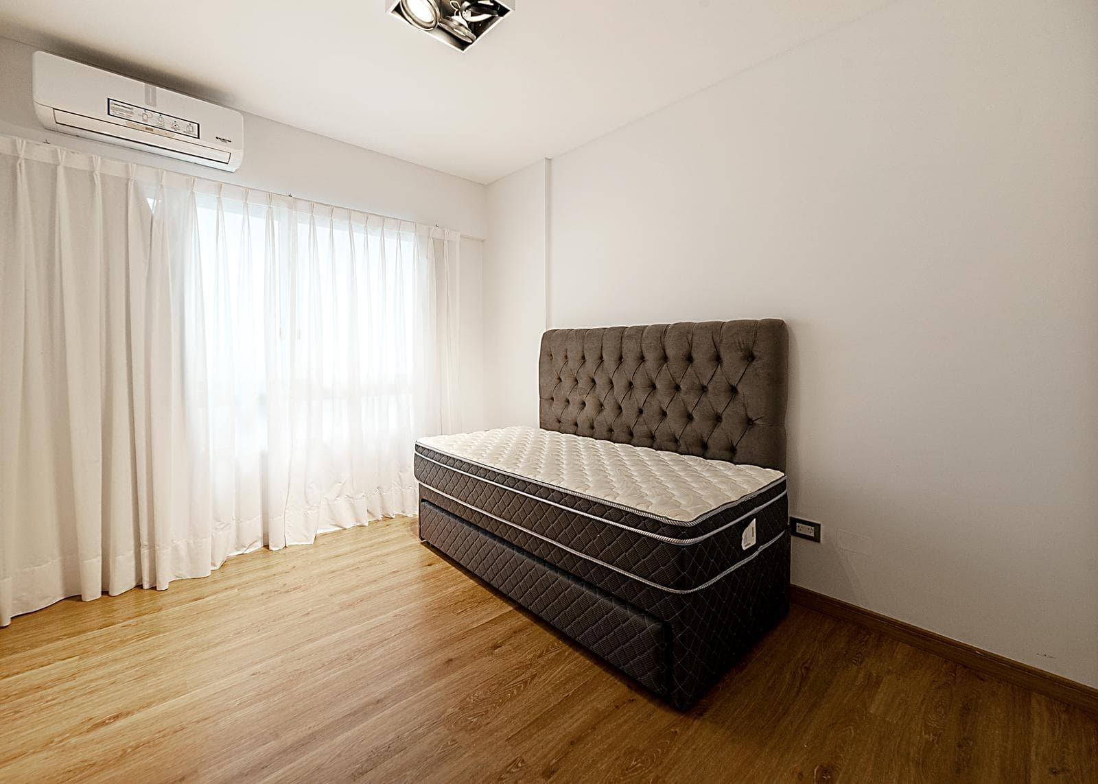 4-room apartment for sale in Belgrano, with a garage and a terrace balcony with a grill.