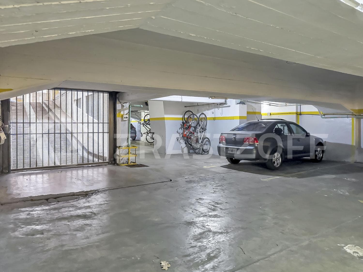 Apartment for Sale in Belgrano: 3-Bedroom with Maid's Quarters and Garage