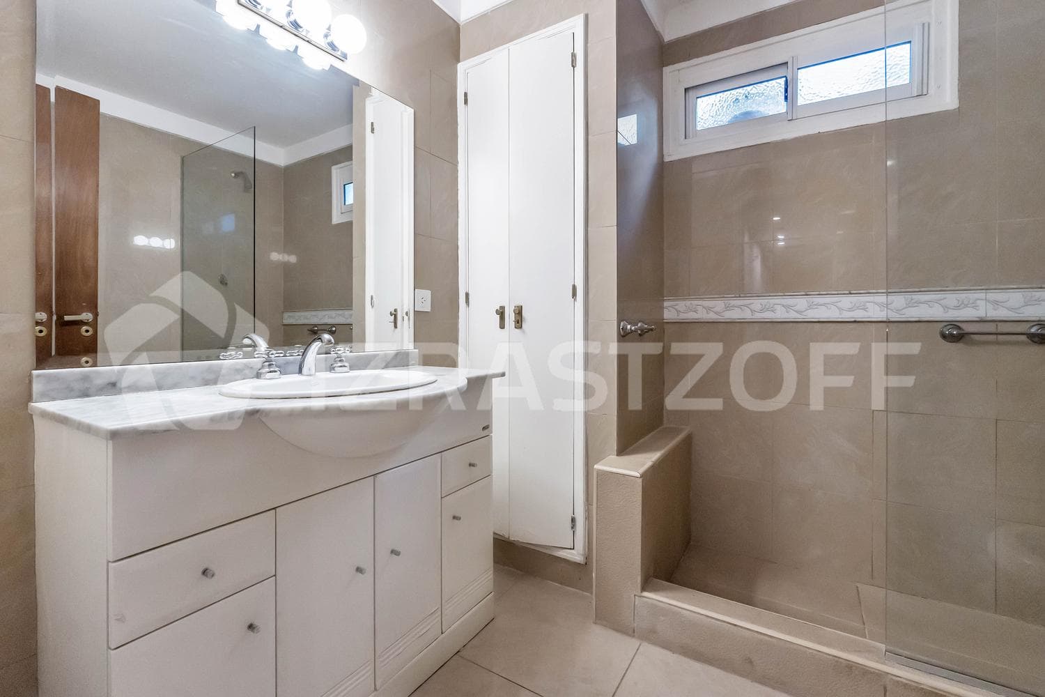 Apartment for Sale in Belgrano: 3-Bedroom with Maid's Quarters and Garage