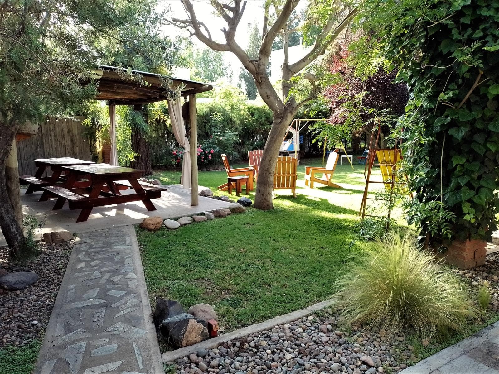 2864 Almirante Brown Street