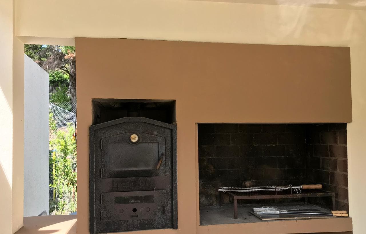 Modern 5-room house on a great lot