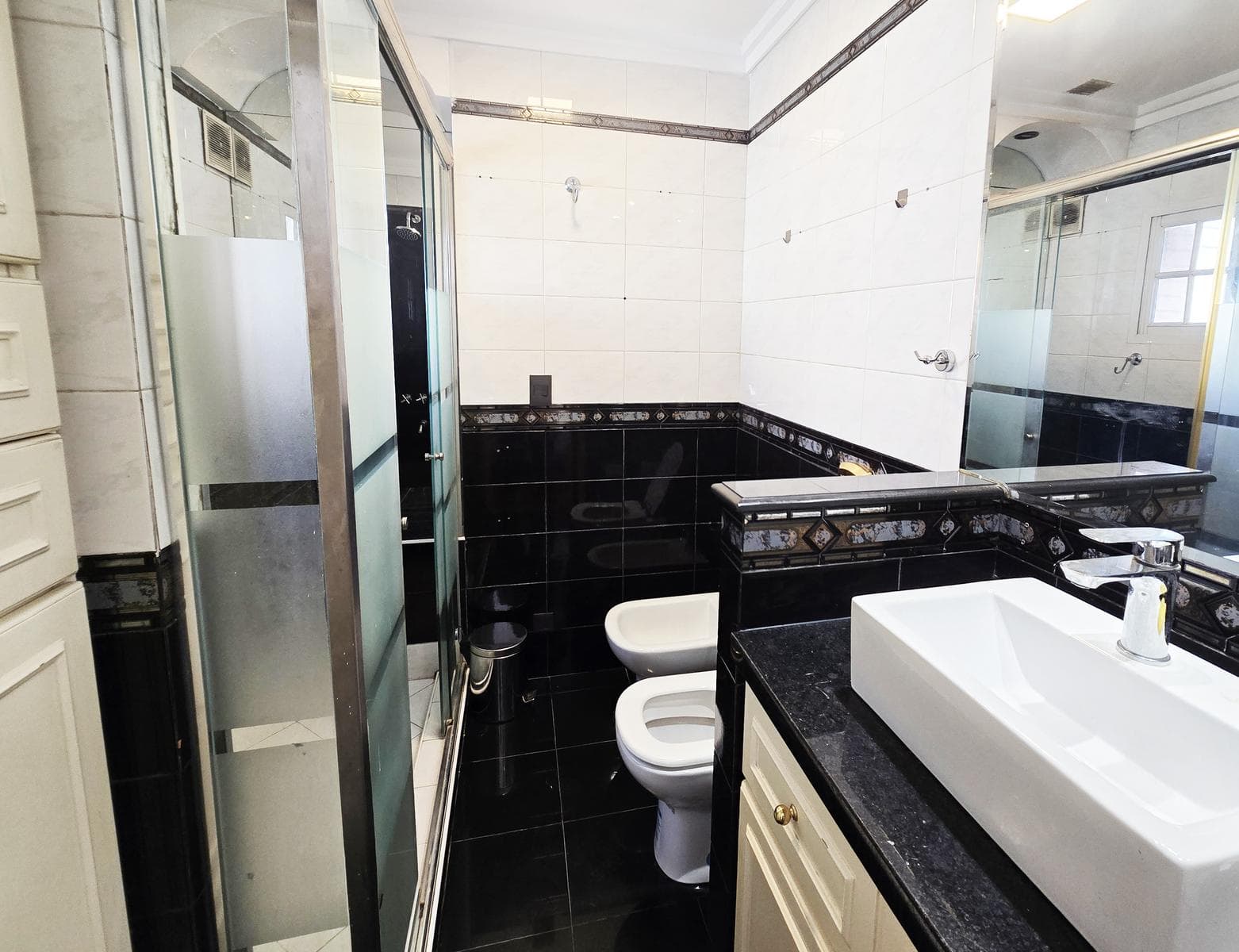 For Sale: 4-Room Apartment with Barbecue in San Nicolás Microcentro