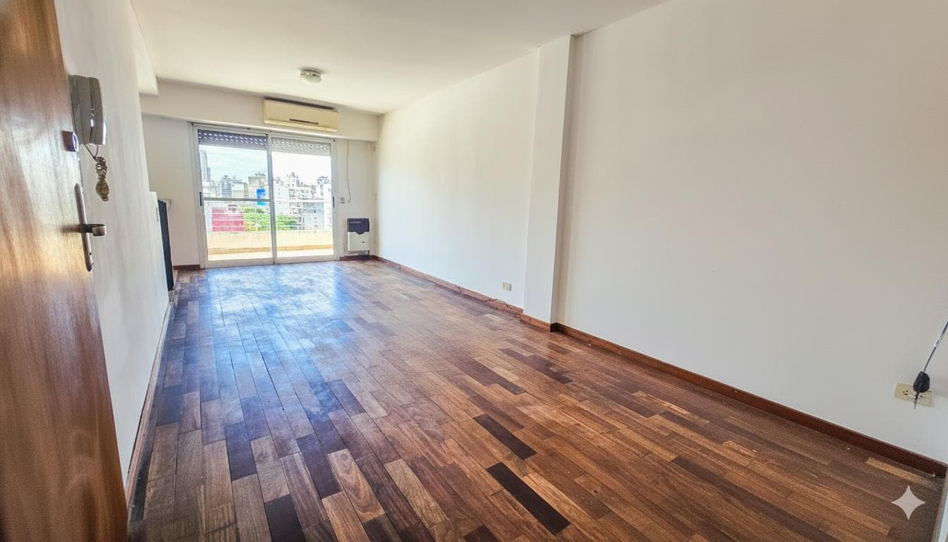 FOR SALE - 2-bedroom apartment with two balconies and a garage; QUALIFIES FOR A MORTGAGE, downtown - ROSARIO