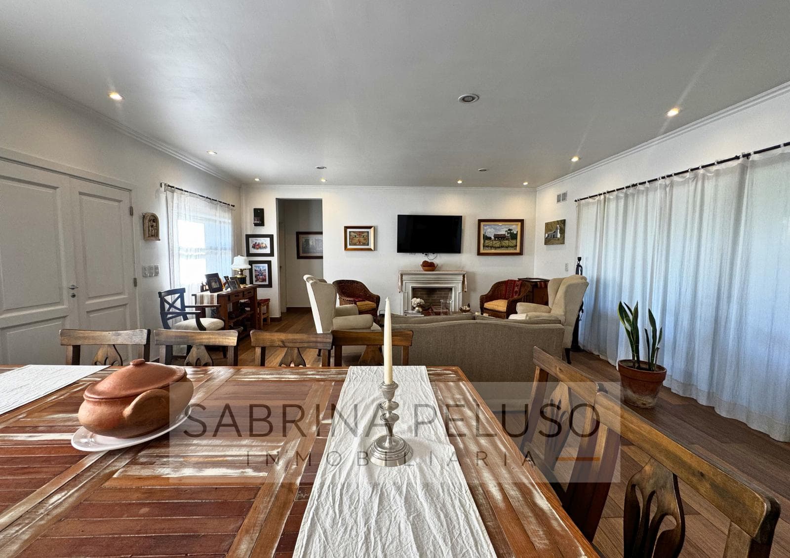 House for Sale in Prados del Oeste I | 3 Bedrooms, Suite, Pool, and Patio with Grill