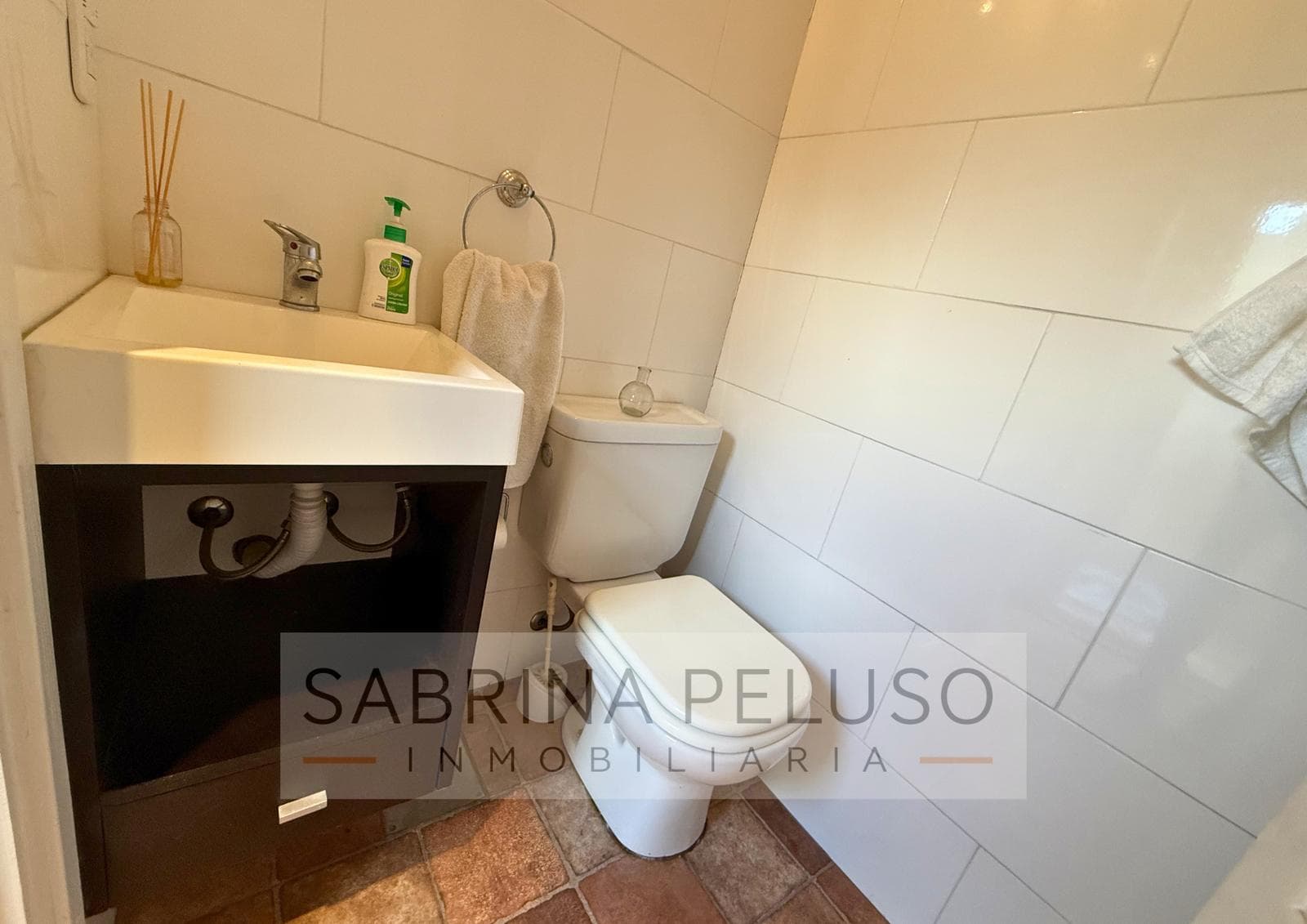 House for Sale in Prados del Oeste I | 3 Bedrooms, Suite, Pool, and Patio with Grill