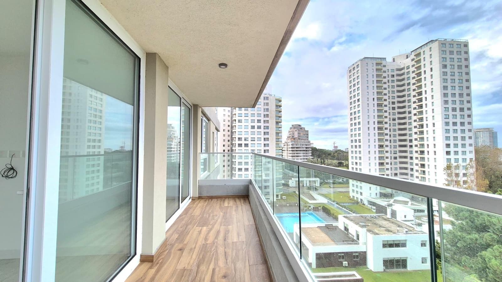 Apartment for Sale in Playa Brava: 2 Bedrooms, View Punta del Este Building
