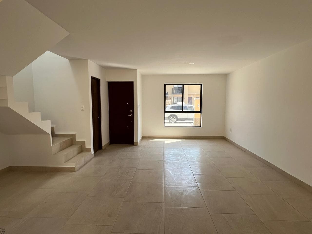 Casa con 3 Recámaras y amenidades con Alberca