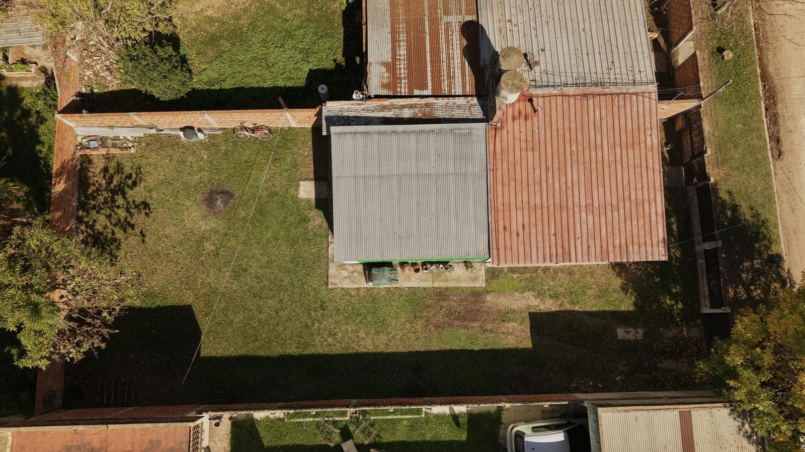 HOUSE FOR SALE: 5 ROOMS, YARD, GARAGE IN SAN VICENTE