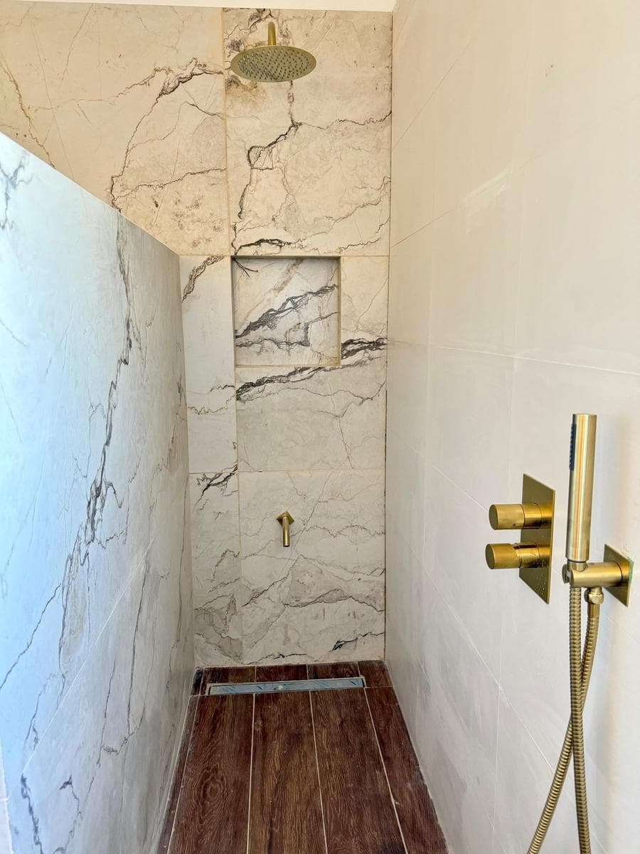 House for Sale in El Naudir