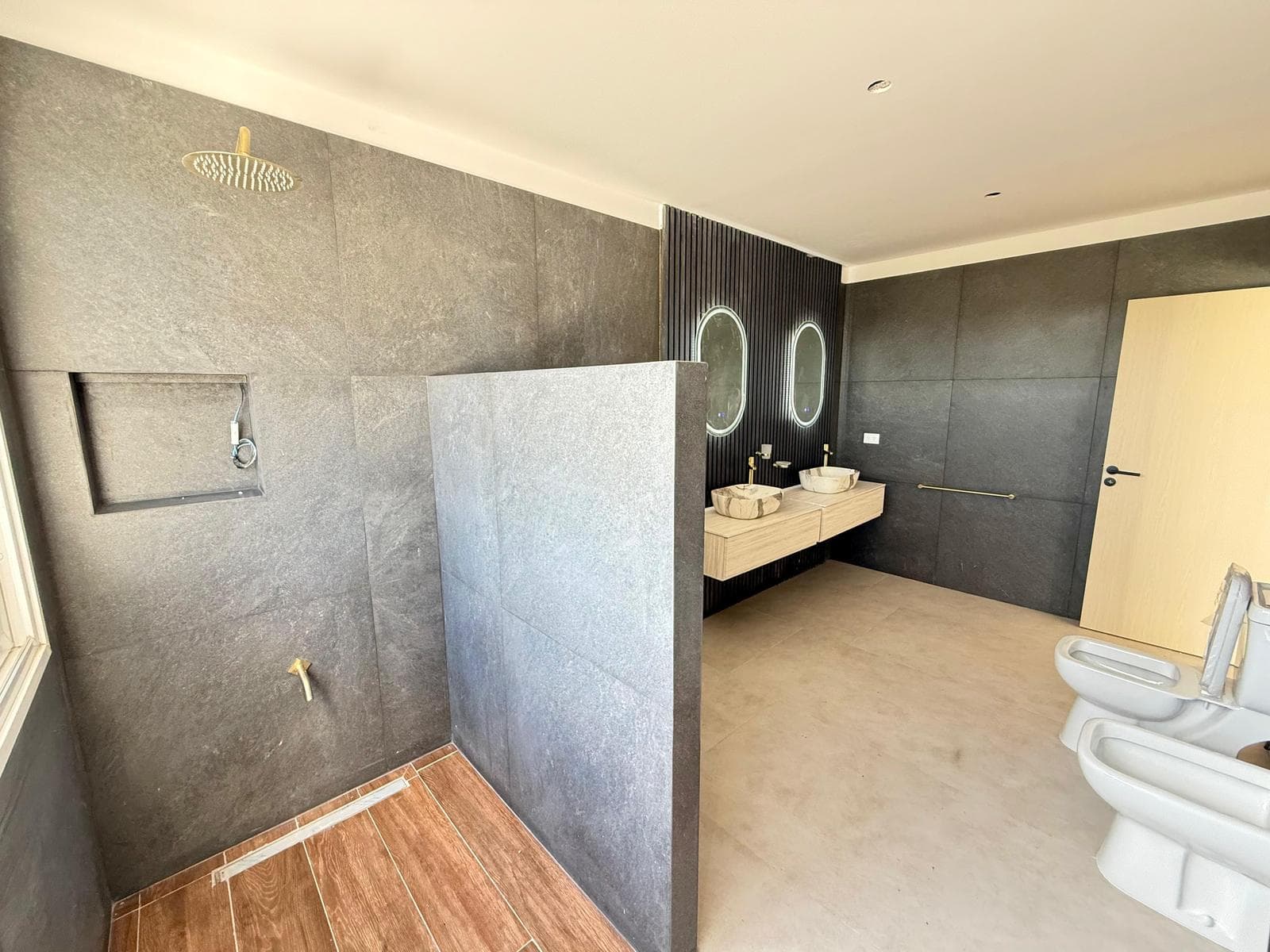 House for Sale in El Naudir