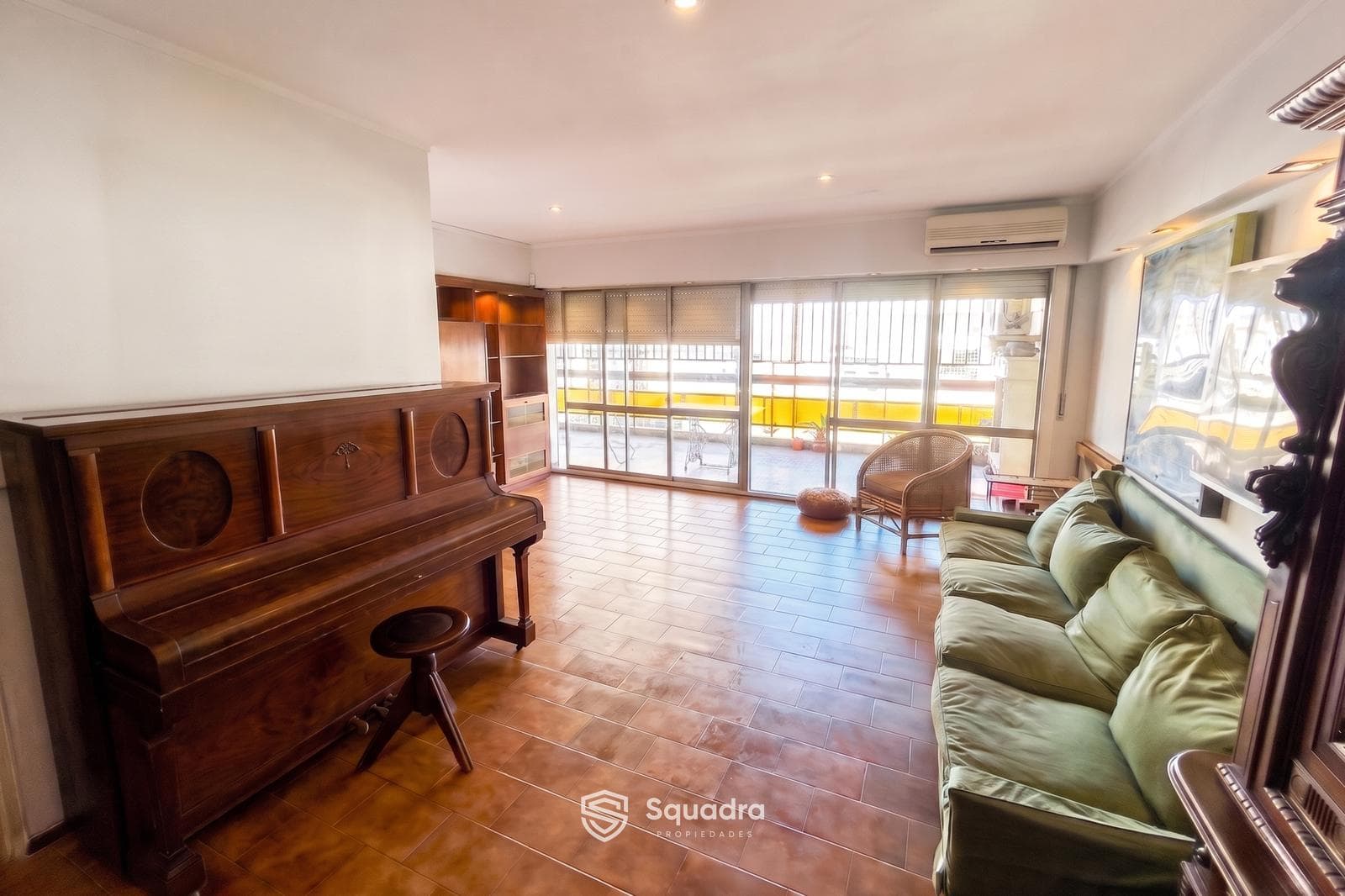 FOR SALE | TRADE - 2-bedroom apartment with a multi-purpose room and a balcony - Downtown, Rosario - QUALIFIES FOR A MORTGAGE