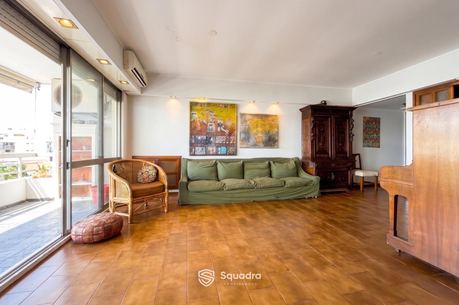 FOR SALE | TRADE - 2-bedroom apartment with a multi-purpose room and a balcony - Downtown, Rosario - QUALIFIES FOR A MORTGAGE
