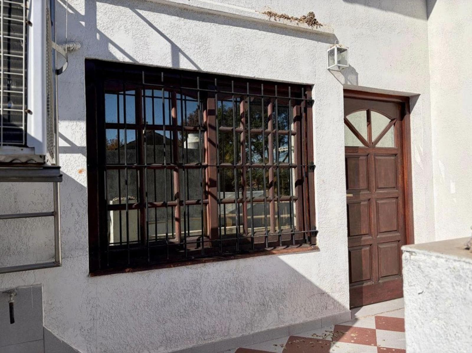 House for Sale - 3 Stories - Martinez - San Isidro