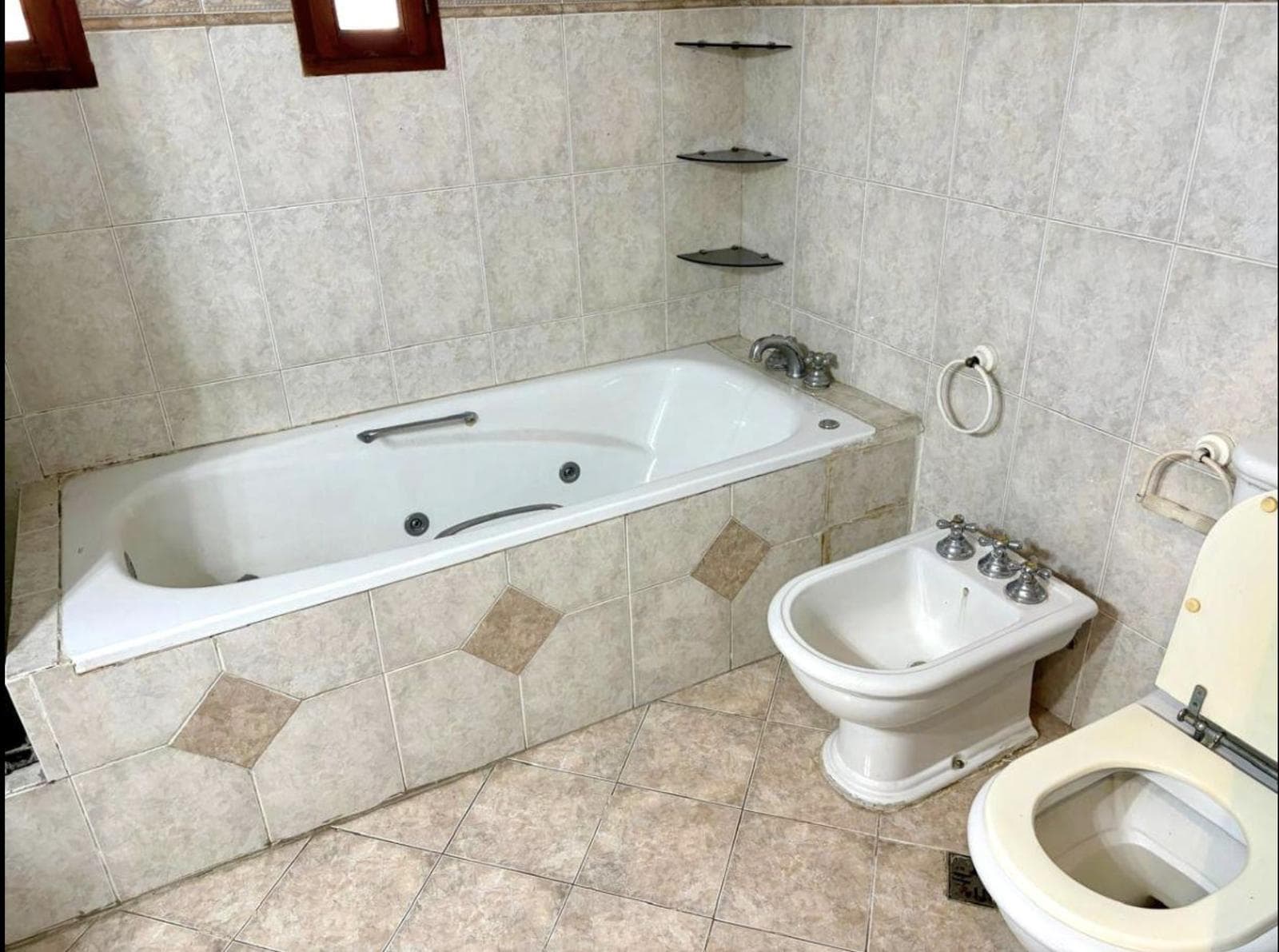 House for Sale - 3 Stories - Martinez - San Isidro